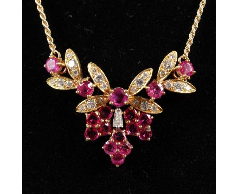 A GOOD 18CT YELLOW GOLD, RUBY AND DIAMOND PENDANT AND CHAIN.