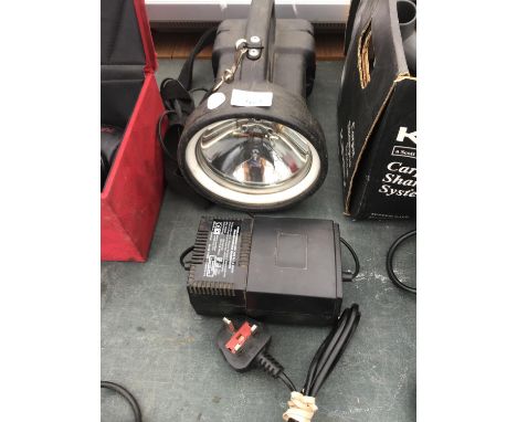 A DRAGON PORTABLE SEARCH LIGHT WITH CHARGER 