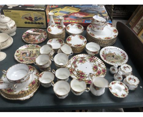 A LARGE COLLECTION ROYAL ALBERT 'OLD COUNTRY ROSES' TEA SERVICE 