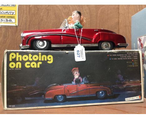 A VINTAGE BOXED ' PHOTOING ON ' CAR, WORKING 