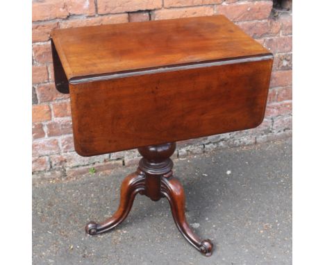 A SMALL 19TH CENTURY MAHOGANY DROPLEAF OCCASIONAL TABLE, raised on a vase turned column and tripod support, H 72 cm Buyers - 