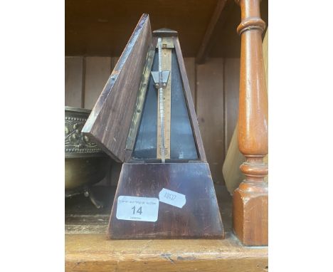 A French metronome. 