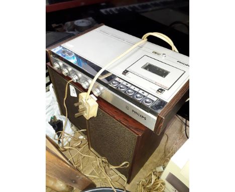 Vintage Phillips cassette recorder and speakers 