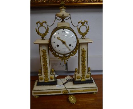 Louis XVI 18th Century French White Marble Mantel Clock with Ormolu Decoration (Working Condition with Original Key) 