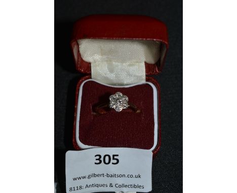 18ct Gold Diamond Flower Ring Size:L 