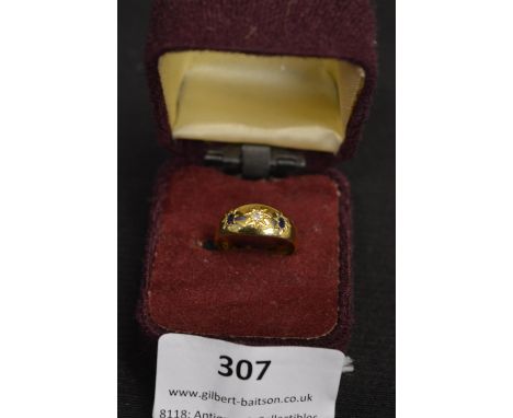 18ct Gold Diamond &amp; Sapphire Gypsy Ring Size: K 