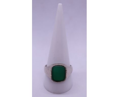 Silver stone set ring - Size V 