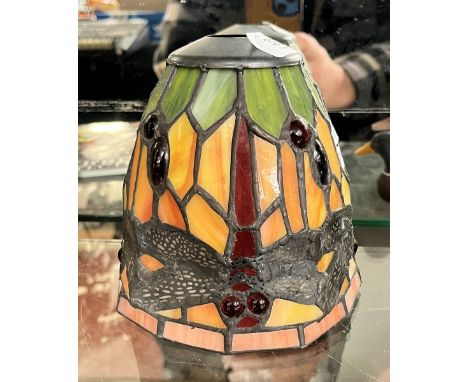 Tiffany style dragonfly lamp shade 