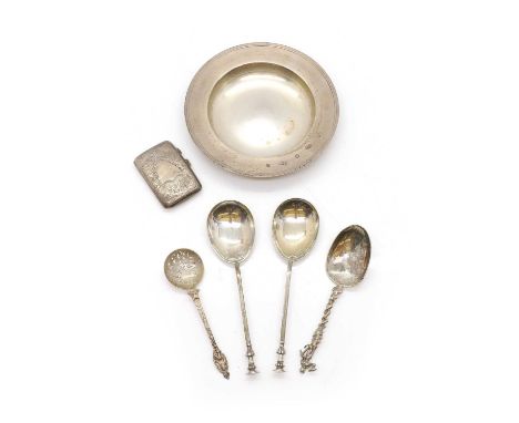 A collection of silver spoons  including a pair of silver seal top spoons, by William Hutton and Sons, Sheffield, 1913, 18.8c