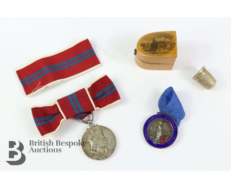 Silver thimble in a treen box depicting Moot Hall Alderburgh together with a solid silver and enamel medallion Imperial Chemi