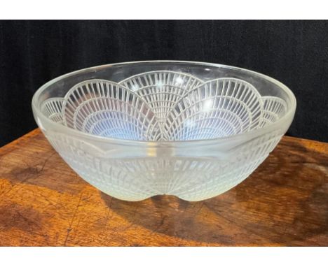 A Rene Lalique Coquilles pattern opalescent glass bowl, etched R. Lalique France, 21cm diam, c.1935 