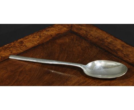 A George I Britannia silver marrow spoon, rat tail bowl, 21cm long, London 1719 