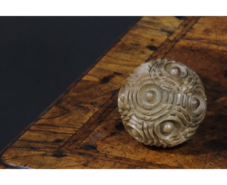 A 19th century treen puzzle ball snuff box, turned throughout with concentric circles, 5cm diam 