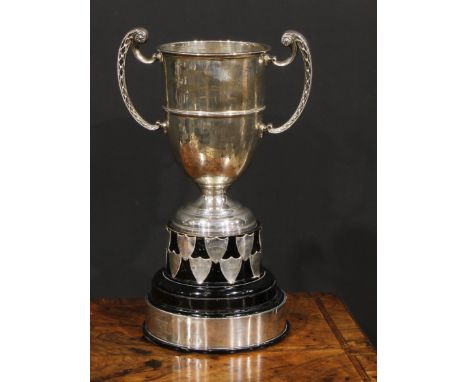 A large silver two handled trophy cup, central girdle, engraved with Derby Arboretum 'Bowing' Club Novices Trophy, London 192