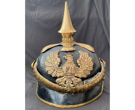WW1 Imperial German Army Officers Pickelhaube Helmet with Prussian helmet plate, officers chin strap. Complete with liner. No