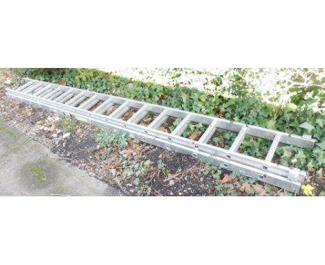 An extending step ladder. 