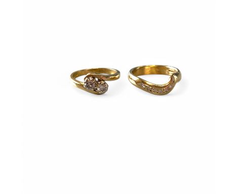 Two 18ct Yellow Gold Hallmarked Diamond Rings   Ring Size: K 1/2 - R  Weight: 9.5g
