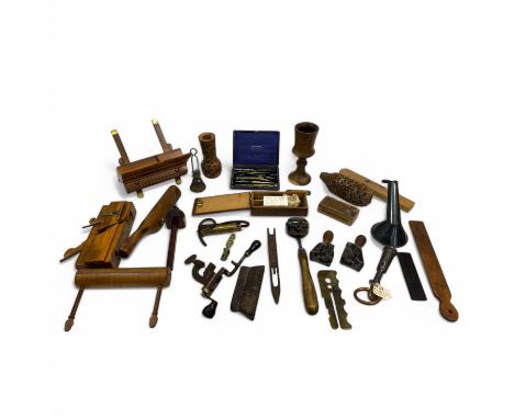 Assorted woodworking and other tools, to include planes, rulers, moulds, a mortise gauge, shotgun cartridge reloading tool, j