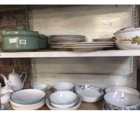 2 SHELVES OF CHINA DINNERWARE INCL; COLCLOUGH, ROYAL WORCESTER, ROYAL DOULTON ETC