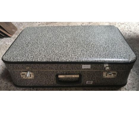 RETRO VINTAGE PATTERNED SUITCASE