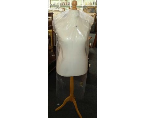 DRESSMAKERS MANNEQUIN