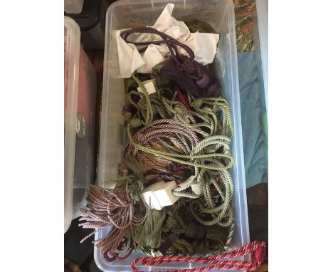 CARTON OF BRAND NEW CURTAIN TIE BACKS WITH TASSELS ETC