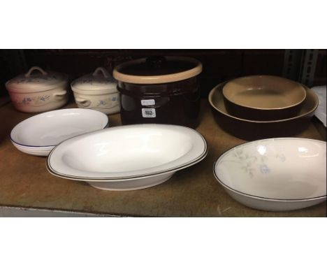 SHELF OF VARIOUS CROCKERY &amp; POTTERY