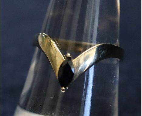 9ct gold wishbone style ring set with a sapphire. 1.9g approx, ring size N.(B.P. 24% incl. VAT) 