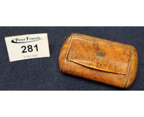 Cushion shaped burr wood 19th Century snuff box with hinged cover. (B.P. 24% incl. VAT) 