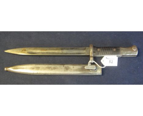 German Second World War bayonet and scabbard, fullered blade numbered S/172 and wooden grips. (B.P. 24% incl. VAT)Condition r