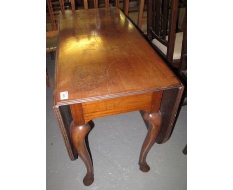 18th Century mahogany rectangular drop leaf gate leg table the top with reeded edges, single gate action to each side on cabr