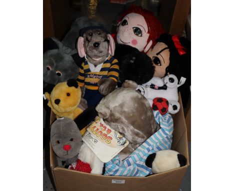 Box of assorted soft toys, various to include; Sooty and Sweep puppets, Coca Cola polar bear etc.(B.P. 24% incl. VAT) 