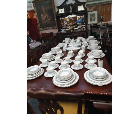 including teacups, saucers, cream jugs, sugar bowl, sauce boats, side plates, dinner plates, bowls and other wares, approx. 9