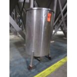 50 50 gallon Stainless Steel, Vertical, Single Shell, Dish Bottom Tank with 3 Legs and Casters