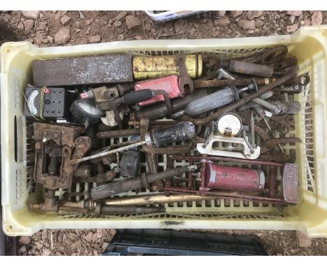 A large tray of vintage tools.