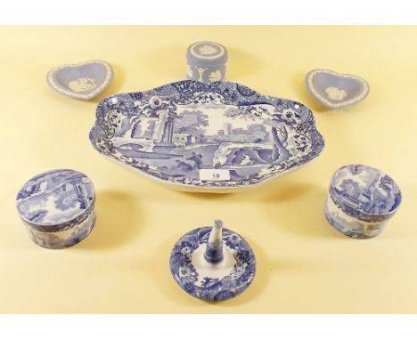 A Copeland Spode Italian dressing table tray, two trinket boxes and a ring stand plus three Wedgwood Jasperware items