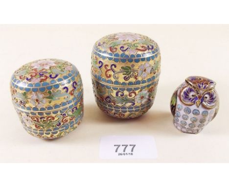 A cloisonne enamel owl, 4cm and two boxes