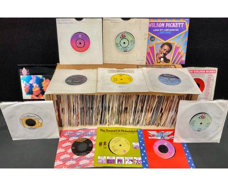 Vinyl Records – 7” singles Motown and Soul including The Casualeers – Dance, Dance, Dance – DDS 103; The Exciters – Reaching 