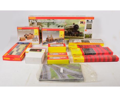 A quantity of modern Hornby OO gauge trains including a boxed Western Pullman set, a boxed train set accessories, two boxed T