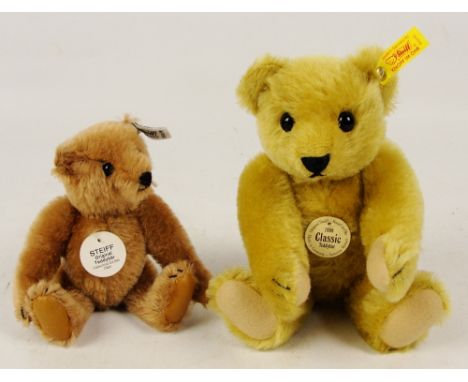 A Steiff classic teddy bear, no. 00492, with yellow and red tag to ear, with clipped blonde mohair fur, height 25cm, with ori