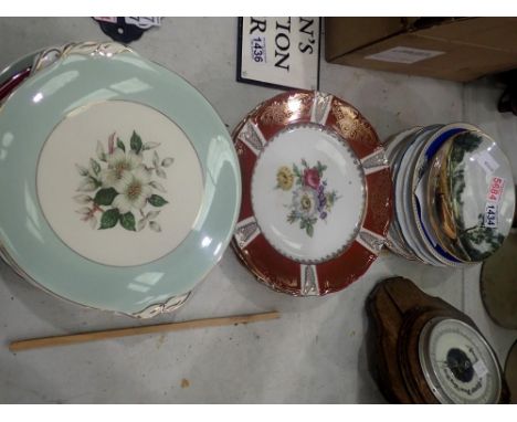 Quantity of cabinet plates including Royal Doulton, Royal Albert, Mintons etc. Not available for in-house P&amp;P 