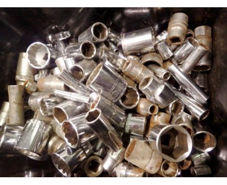 Large quantity (24kg) of mixed metric and imperial sockets. Not available for in-house P&amp;P 