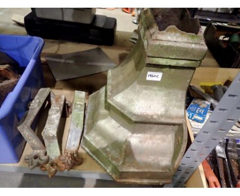 Large cast iron hopper with gutter braces, L: 145 cm. Not available for in-house P&amp;P 