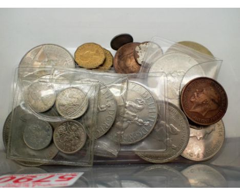 Mixed coins including a 1951 crown and a £5 crown. UK P&amp;P Group 1 (£16+VAT for the first lot and £2+VAT for subsequent lo