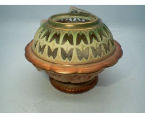 Royal Worcester pot pourri. UK P&amp;P Group 1 (£16+VAT for the first lot and £2+VAT for subsequent lots) 