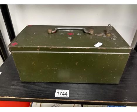 A vintage metal Yale cash box with key