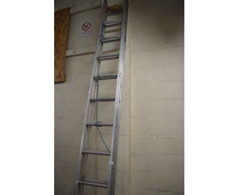 Extending ladder