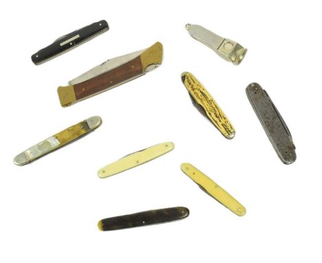 A collection of x7 vintage folding pocket knives / penknives together with a German Donato (Solingen) cigar cutter. Pocket kn