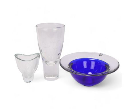 SVEN PALMQVIST for Orrefors, a floral etched vase, marked to base P 3565, height 21cm, together with a Strombergshyttan aqua 