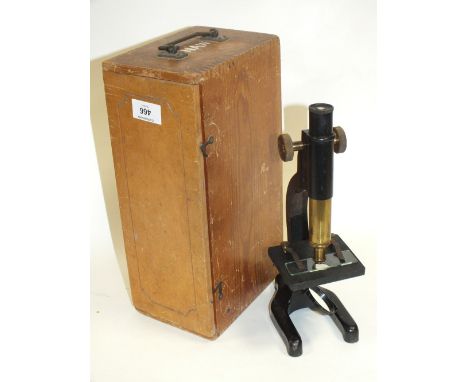 A VINTAGE CASED SUPER LUXIMA MICROSCOPE 